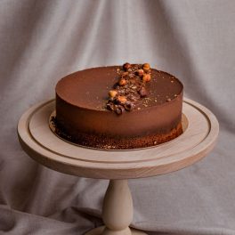 banán, sós karamell, törökmogyoró, étcsoki torta