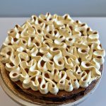 étcsokoládé, sós karamell, vanília torta