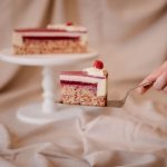 málna, fehércsoki, mandula torta